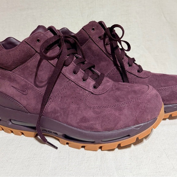 Nike Men's Burgundy Suede Sneakers